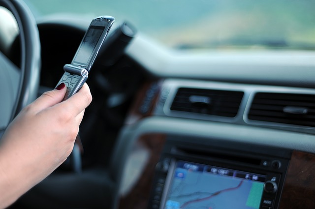 Voorkom ongelukken: gebruik je smartphone niet achter het stuur!